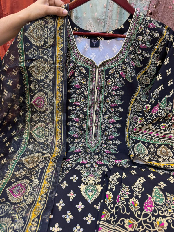 Premium  Dubai Cherry Silk Item 